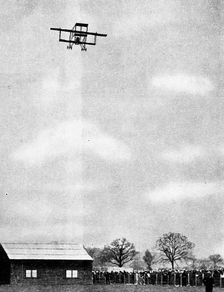 PAULHAN LEAVING HENDON, his starting point in the attempt to win the prize for the first London-Manchester flight