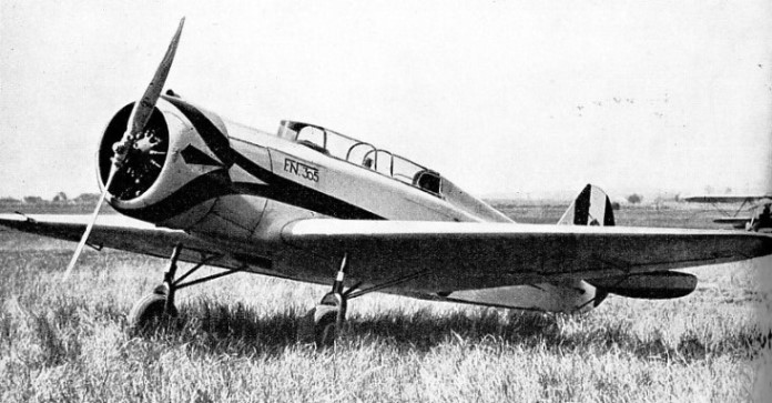 THE NARDI F.N.305 is a fast training monoplane